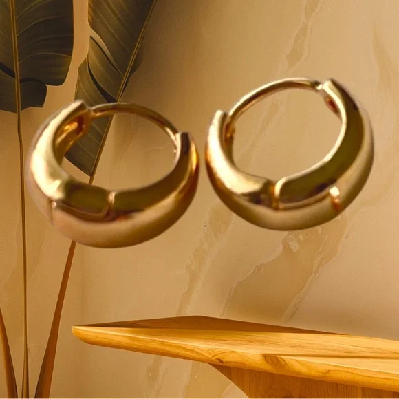 Free People gold Aneesa Huggy Hoops - Picture 2 of 3